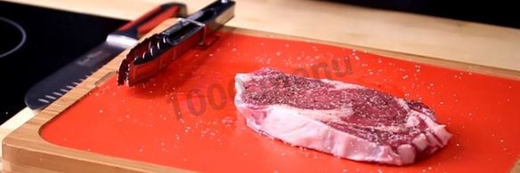 стейк рибай на сковороде