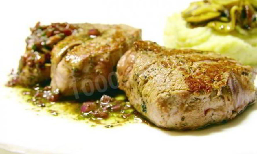 Рецепт стейка с красным соусом