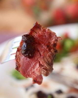 Стейк с кровью