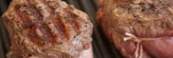 стейк с кровью