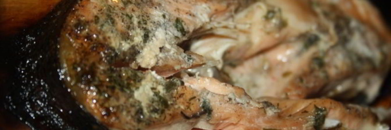 Стейки форели в гриль-бумаге на мангале