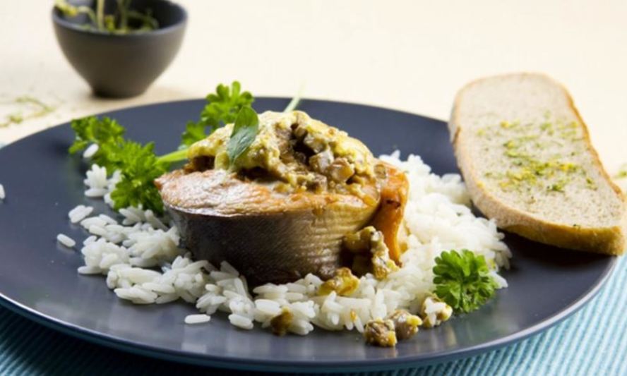 Рецепт стейков из горбуши с начинкой из грибов