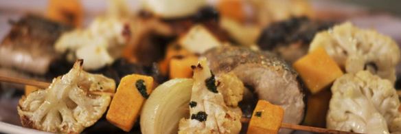 стейки из щуки с запеченными овощами