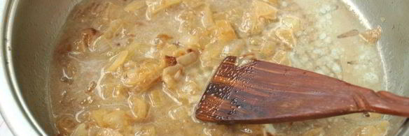 стейки из свинины с луковым соусом