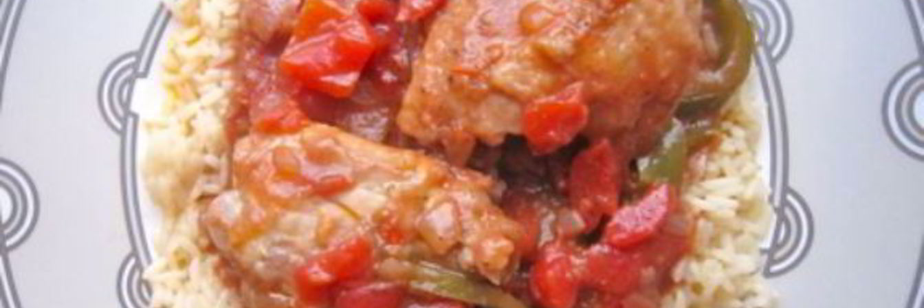 Стейки тунца с овощным соусом