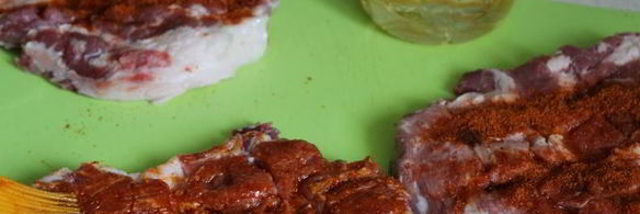 свиные стейки в паприке