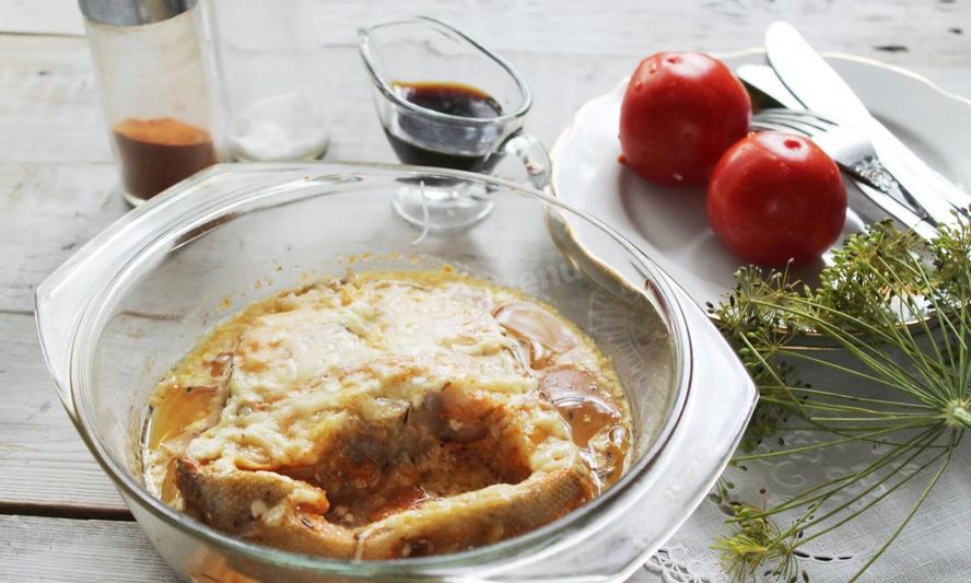 Рецепт запеченного стейка трески в духовке с сыром