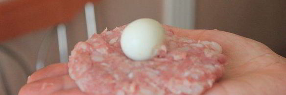 фаршированные перепелиными яйцами тефтели