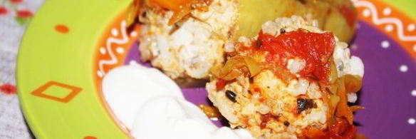 фаршированные перцы и тефтели со свининой, курицей и кабачком