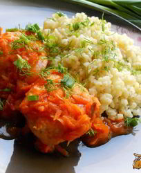 Куриные тефтели с булгуром в томатном соусе