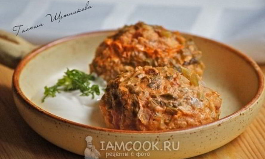 Рецепт куриных тефтелей с коричневым рисом в соусе