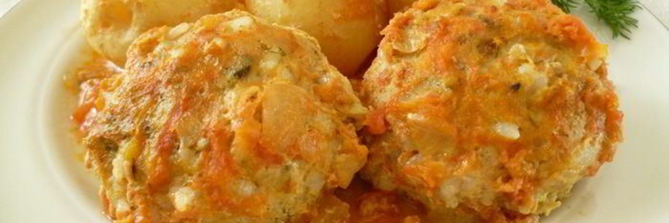 Куриные тефтельки, запеченные с молодым картофелем