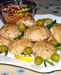 Легкие рыбные тефтельки с остреньким соусом