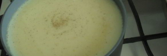 мясные тефтели, запеченные под овощной шубой и молочным соусом