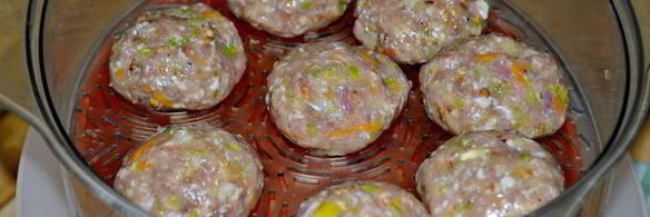 паровые тефтели с гречкой и кабачком