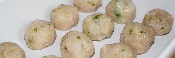 паста с куриными тефтелями под тыквенным соусом