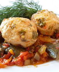 Рыбно-грибные тефтельки, запеченные с овощами