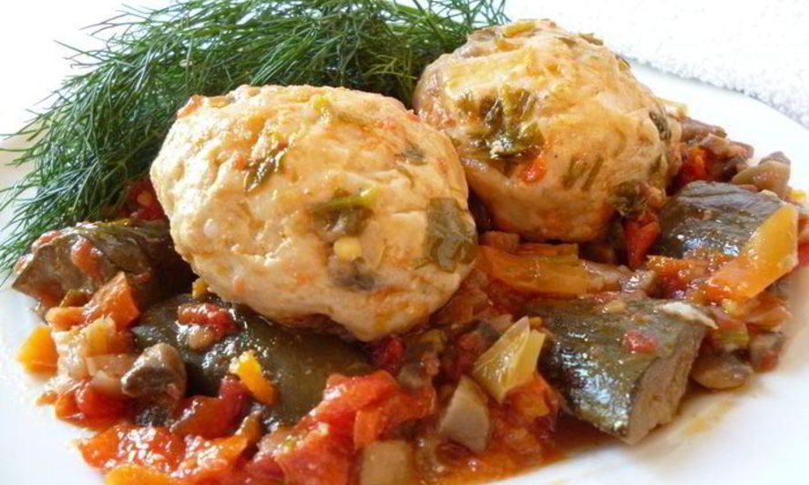 Рецепт рыбно-грибных тефтельки, запеченные с овощами