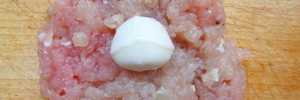 тефтели из индейки с моцареллой в томатном соусе