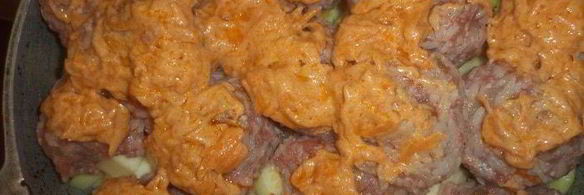 тефтели на овощной подушке