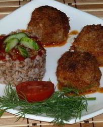 Тефтели с гарниром из гречки