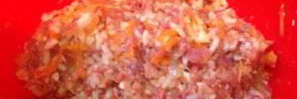 тефтели с рисом и овощным соусом