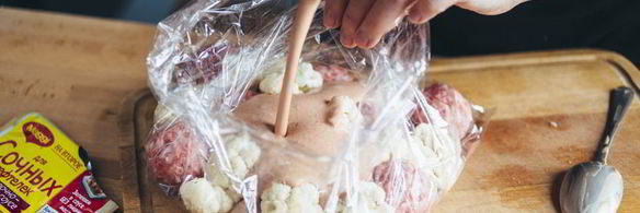 тефтели с цветной капустой в сливочно-томатном соусе