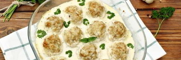 тефтели в духовке в сметанном соусе