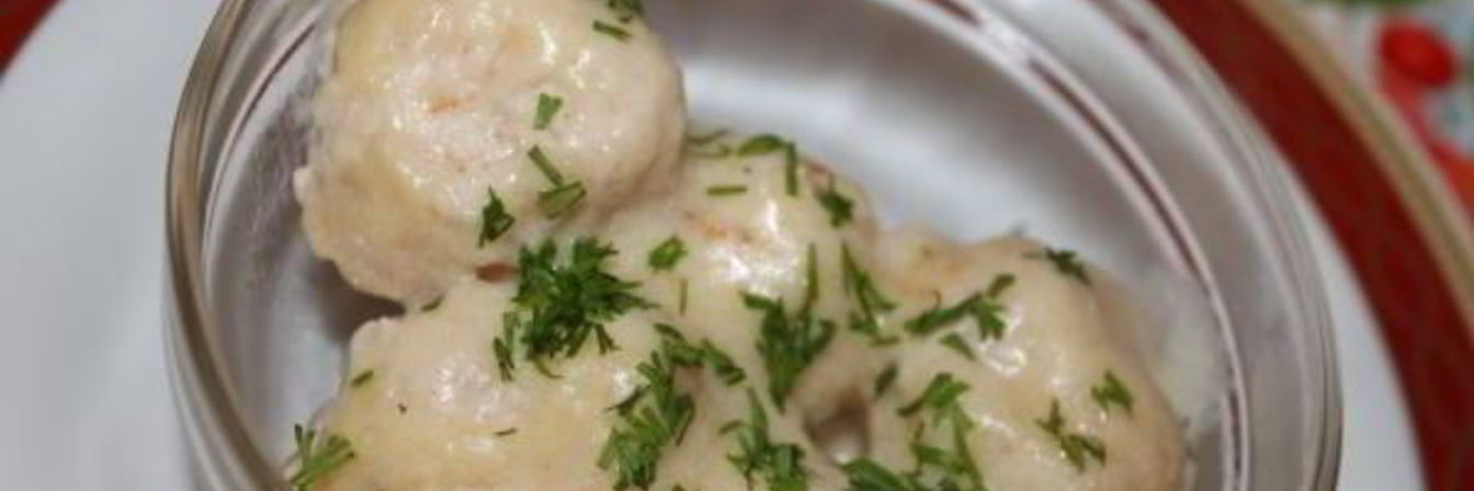 Тефтели в молочном соусе