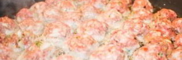 тефтели в сливочно-грибном соусе