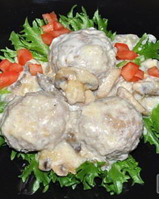 Тефтели в сырно-грибном соусе