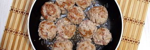 тефтели в томате с фасолью и перцем