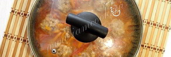 тефтели в томате с фасолью и перцем