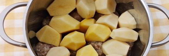 тефтели в томатно-овощном соусе