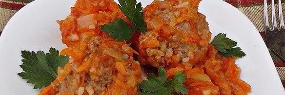 тефтели в томатно-овощном соусе