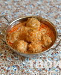 Тефтели в томатно-сметанном соусе