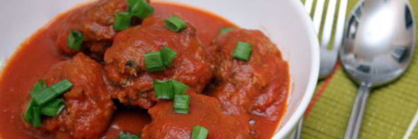 Тефтели в томатном соусе с мятой