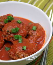 Тефтели в томатном соусе с мятой