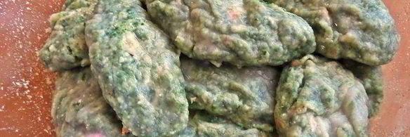 творожные ньокки со шпинатом, запеченные под сыром