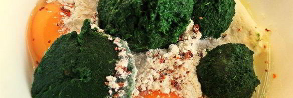 творожные ньокки со шпинатом, запеченные под сыром