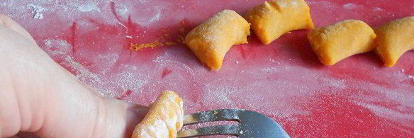 тыквенные ньокки с грецкими орехами и розмарином