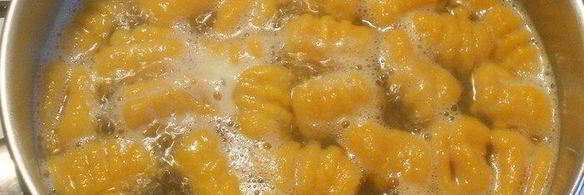 тыквенные ньокки с грецкими орехами и розмарином