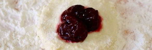 ленивые вареники с вишней