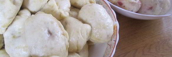 паровые вареники с вишней и клубникой