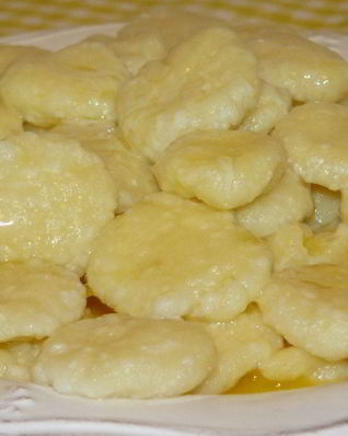 Сладкие вареники с творогом