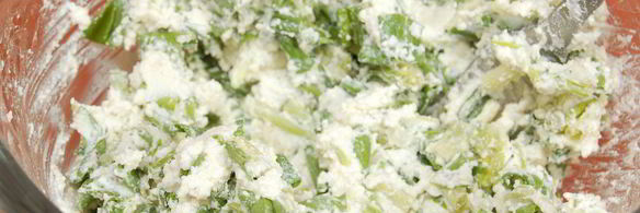 вареники из ржаного теста с творогом и черемшой