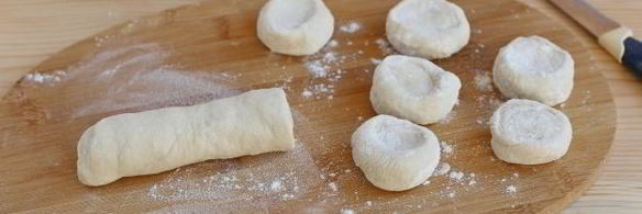 вареники на воде со свежей малиной