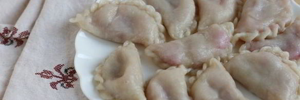 вареники на воде со свежей малиной