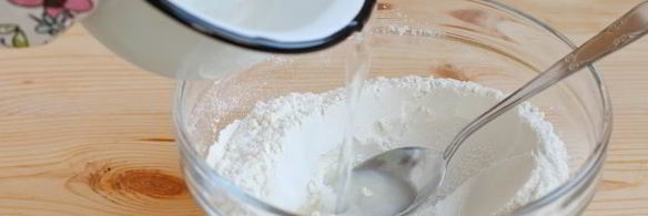 вареники на воде со свежей малиной