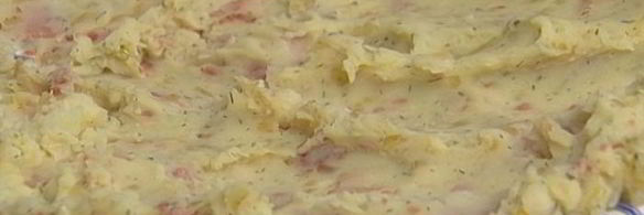 вареники с картофелем, беконом и укропом